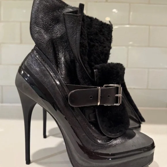 Burberry Prorsum Elegant Black High Heel Women's Shoe 38.5 - Picture 6 of 7